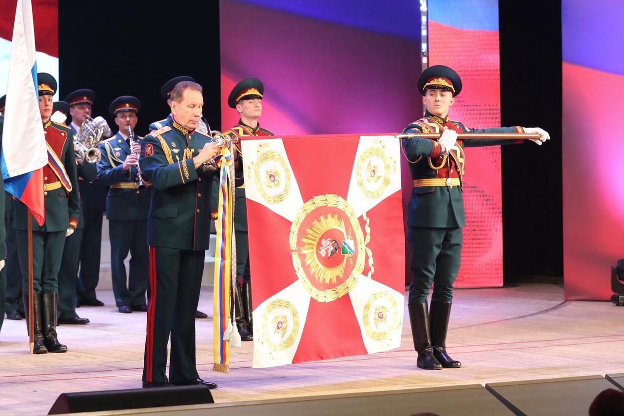 Торжественная церемония вручения ордена Жукова НВИ войск национальной гвардии